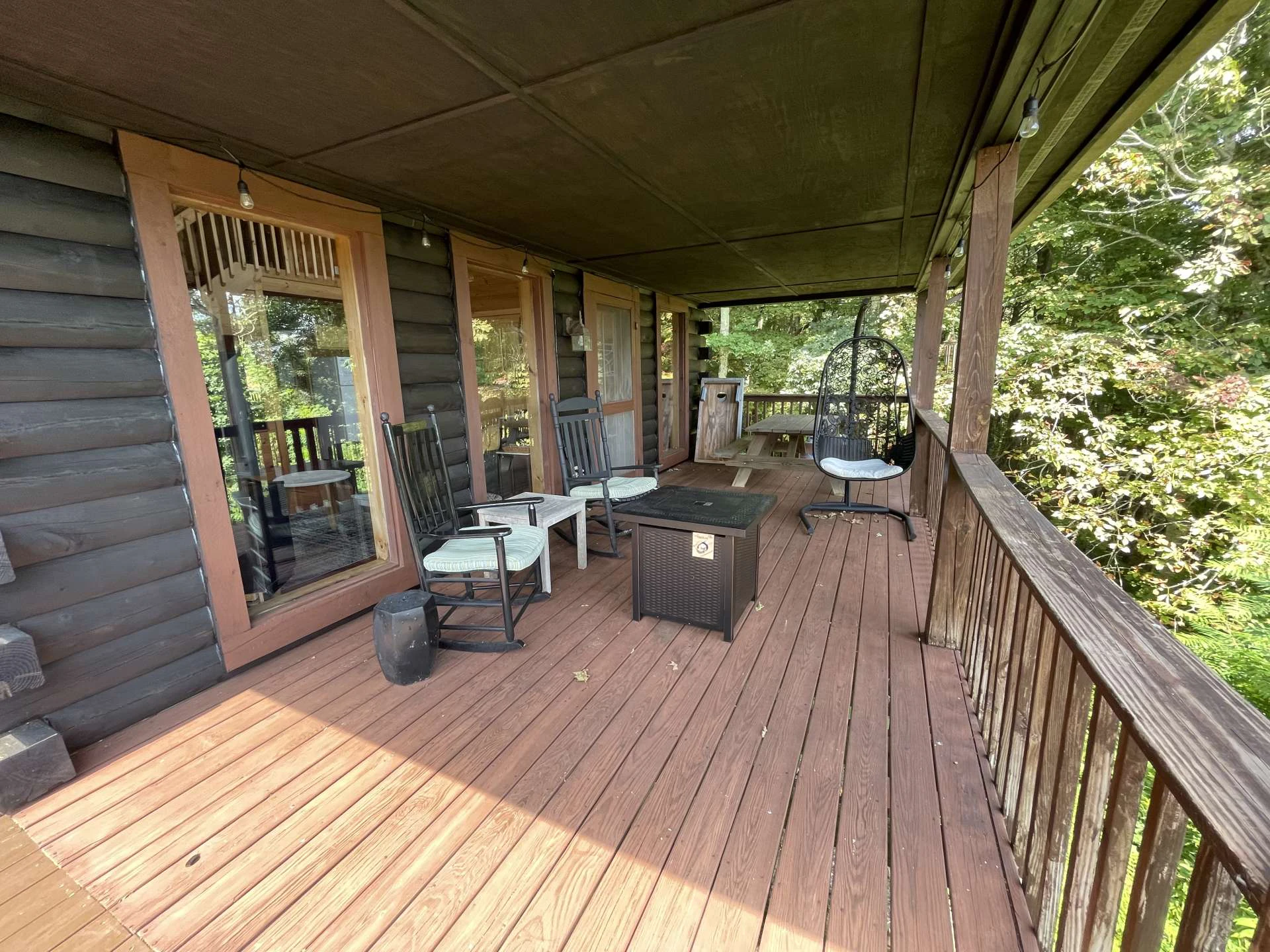 Image number 17 for the current listing